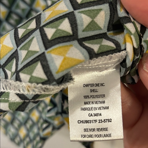 Tamara H Geometric Patterned Women's Top - Picture 5 of 5